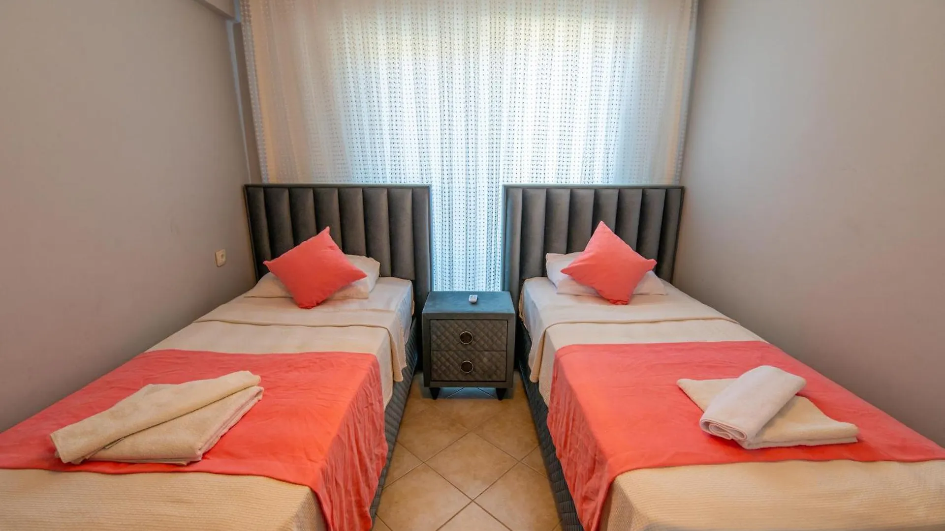 Lägenhetshotell Sunset Beach Resort Aqua Lettings Fethiye